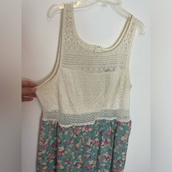 Floral Dress Size 18 - Picture 2 of 6